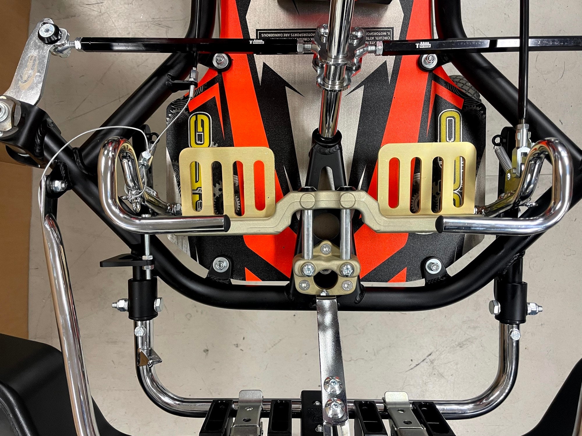 Pedal extension bracket for CRG Black Mirror